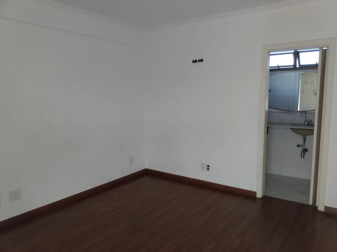 Imagem Apartamento à venda 4 Quartos, 2 Suites, 2 Vagas, 150M², Centro, Pindamonhangaba - SP | Edificio Florença