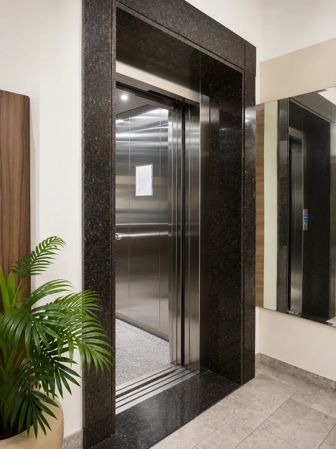 Imagem Apartamento com 2 Quartos à Venda, 72 m² em Centro - Florianópolis