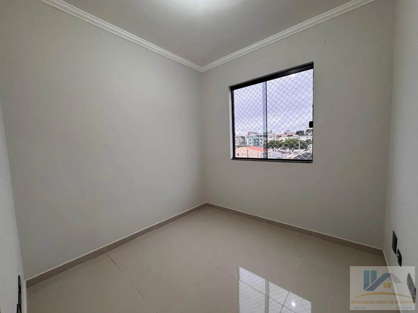 Imagem Cobertura Duplex para Venda em São José dos Pinhais, Cidade jardim, 3 dormitórios, 1 suíte, 2 banheiros, 1 vaga