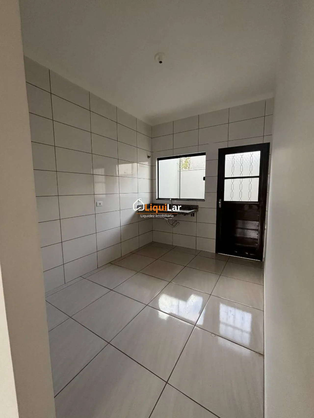 Imagem Casa com Suite na Região da Vila Nasser