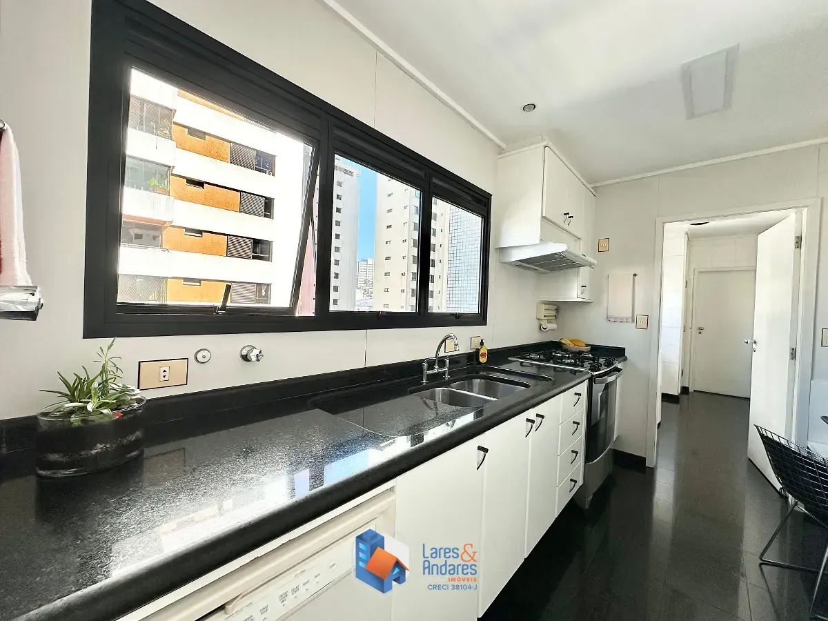 Imagem Apartamento para venda em Aclimação com 3 quartos, sendo 3 suítes, 214m²