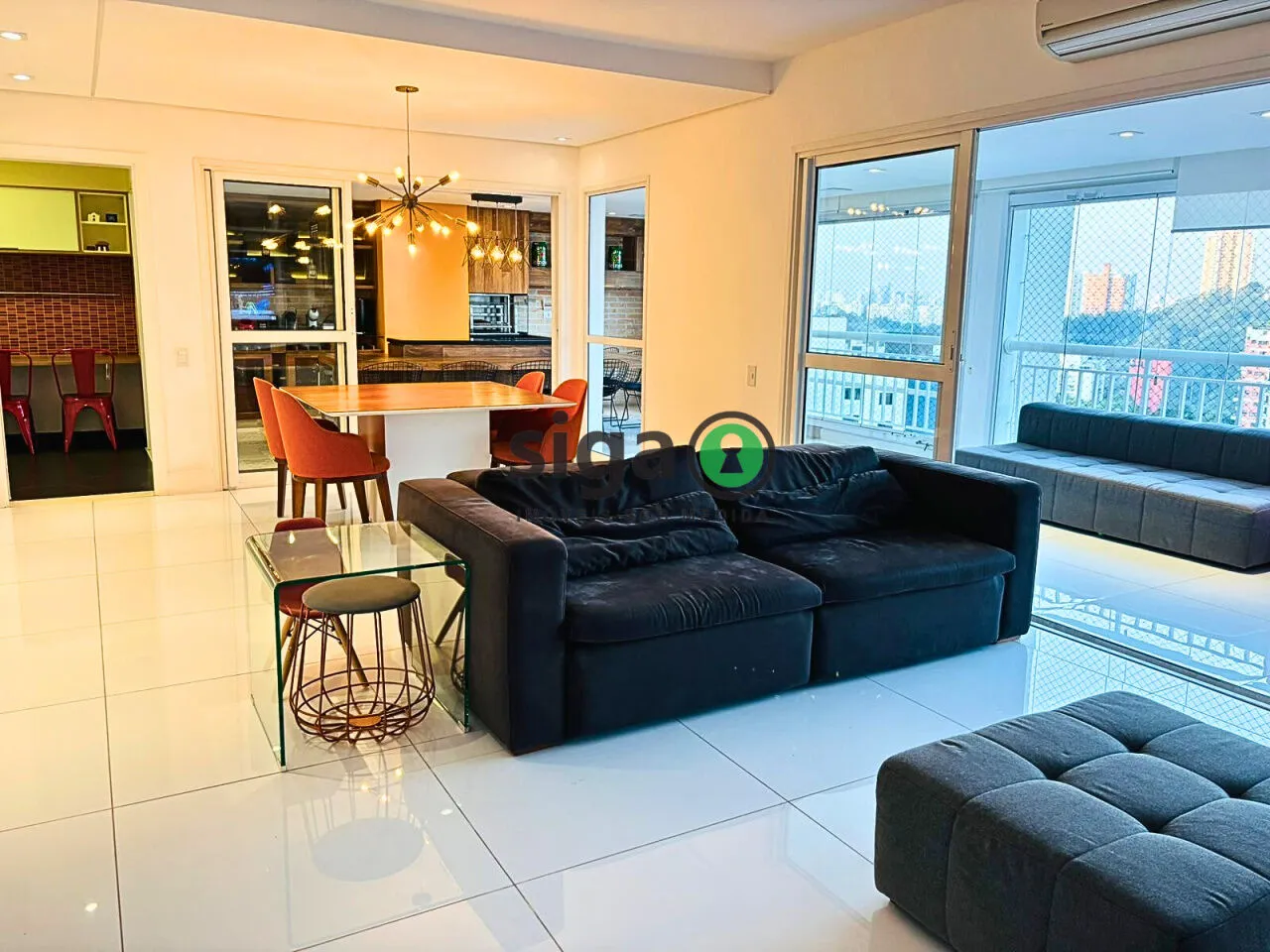Imagem Apartamento de 200m2, com 3 suites e 3 vagas à venda no Panamby