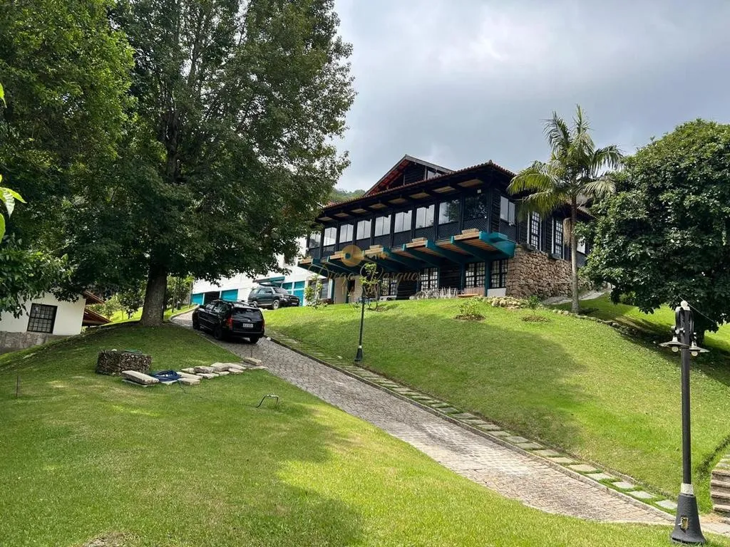 Imagem Casa para Venda em Teresópolis / RJ no bairro Albuquerque