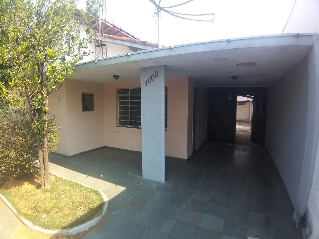 Foto do imóvel Casa à venda 3 Quartos, 2 Vagas, 270M², Parque São Domingos, Pindamonhangaba - SP