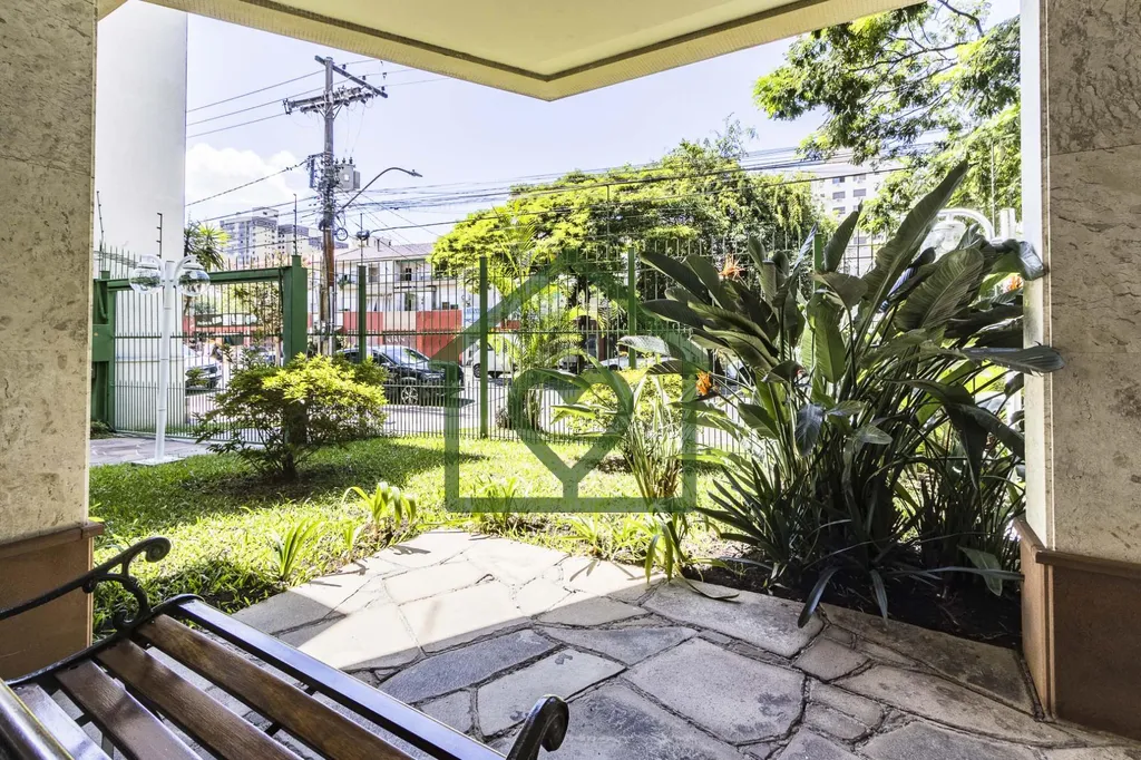 Imagem Cobertura com espaço de casa, 257m², 3 vagas, lareira, espaço gourmet e vista aberta ? Menino Deu...