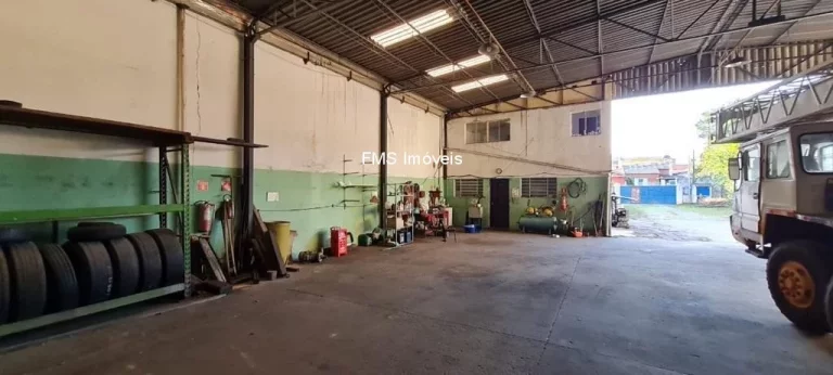 Foto do imóvel Galpão Comercial para Locação na Vila Moraes, São Paulo-SP: 610m² de Área Disponível