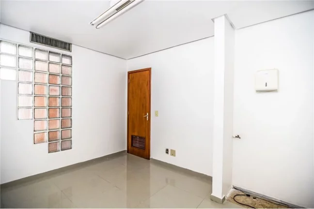 Imagem Sala para venda no bairro Centro Histórico em Porto Alegre