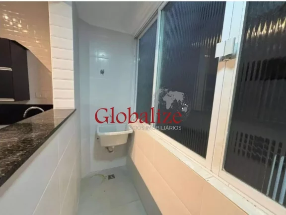 Imagem Apartamento à venda com 70m², 2 quartos, cozinha americana, 1 vaga por R$430.000 no Gonzaga em Santos