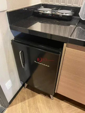 Imagem Studio para venda no centro semi mobiliado com 1 dormitório, 1 banheiro, 1 sacad