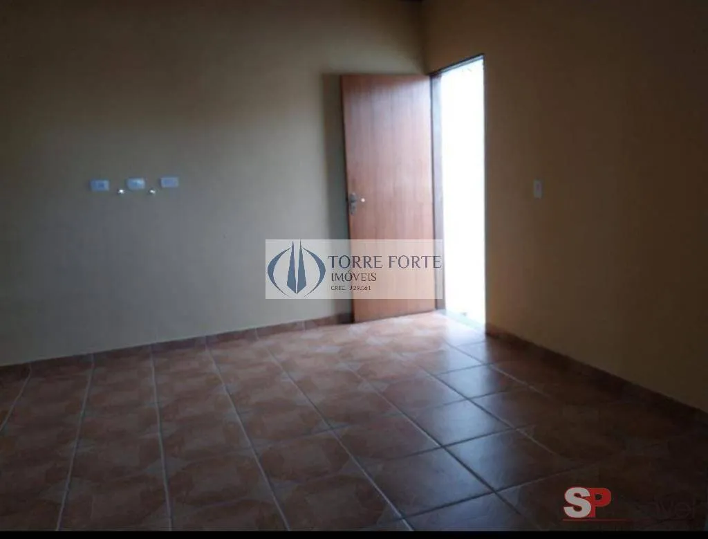 Foto do imóvel Casa Terrea com 5 dormitorios 1 suite 4 vagas de garagem na Vila Nhocune em Rua Santo Aniceto