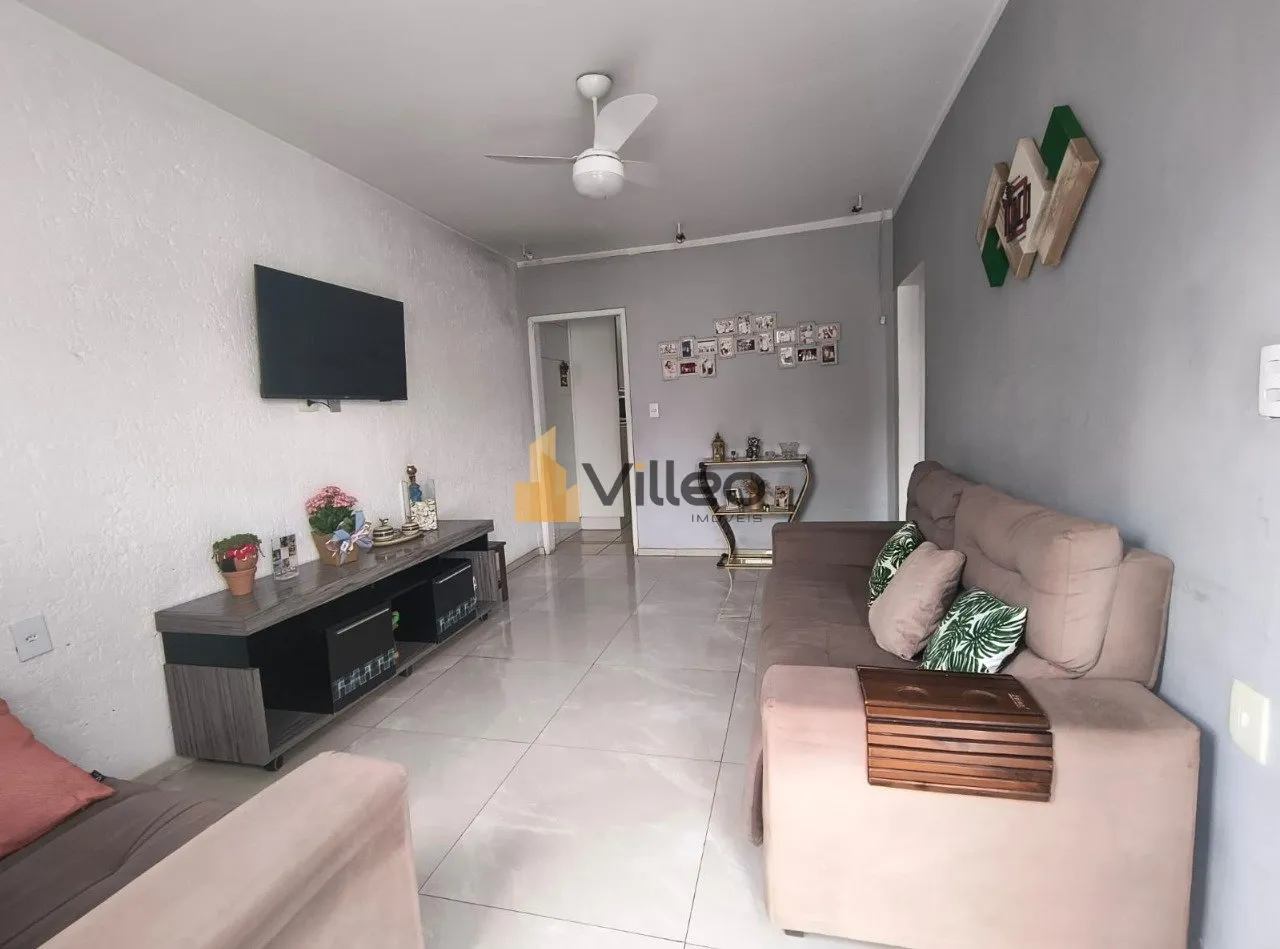 Imagem Descrição do Imóvel:

Descubra o prazer de viver em uma residência que combina elegância, funci...