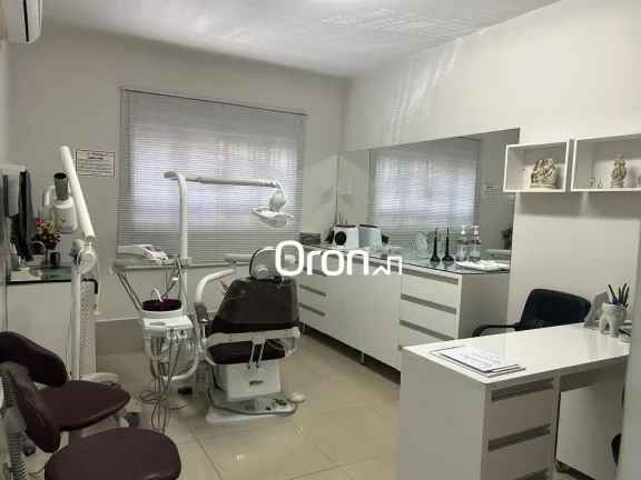 Casa à venda, 330 m² por R$ 950.000,00 - Vila Americano do Brasil - Goiânia/GO
