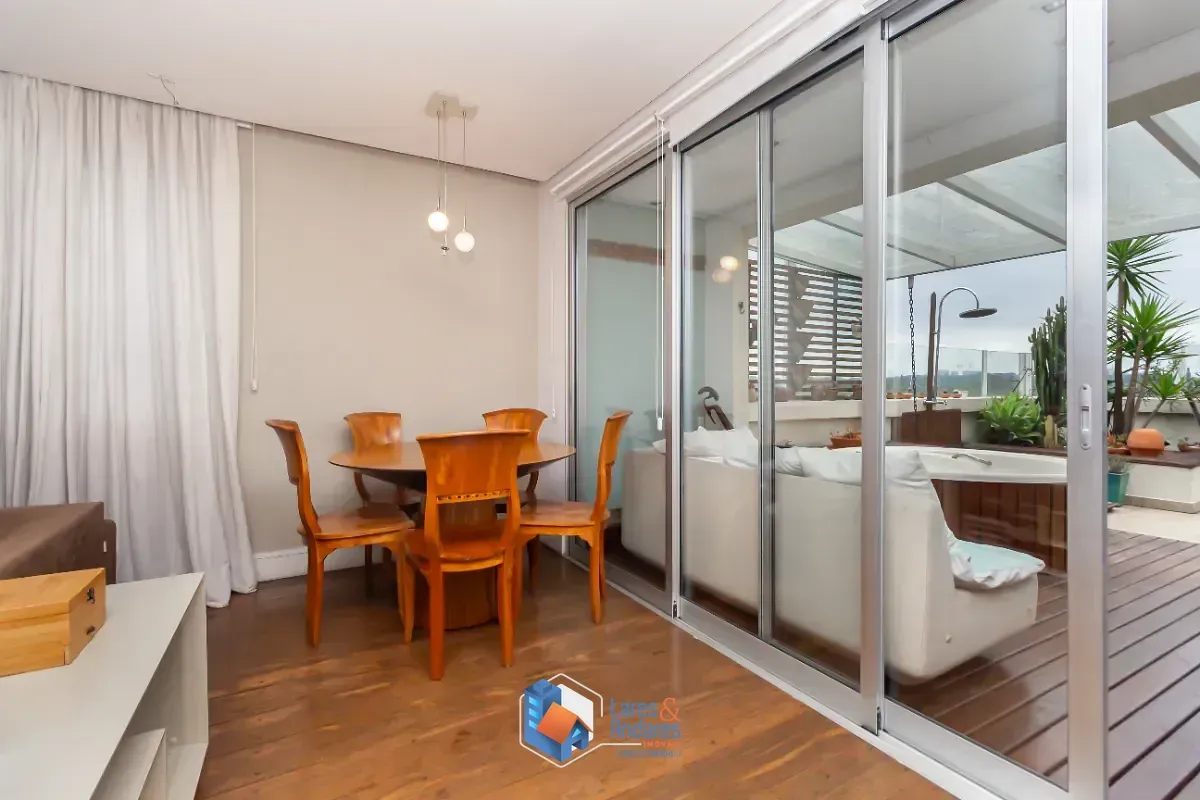Imagem Cobertura para venda em Campo Belo com 2 quartos, sendo 1 suíte, 191m²
