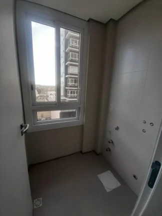 Foto do imóvel: Apartamento 3 Dormitórios - Bairro Zona Nova em Rua Taquari