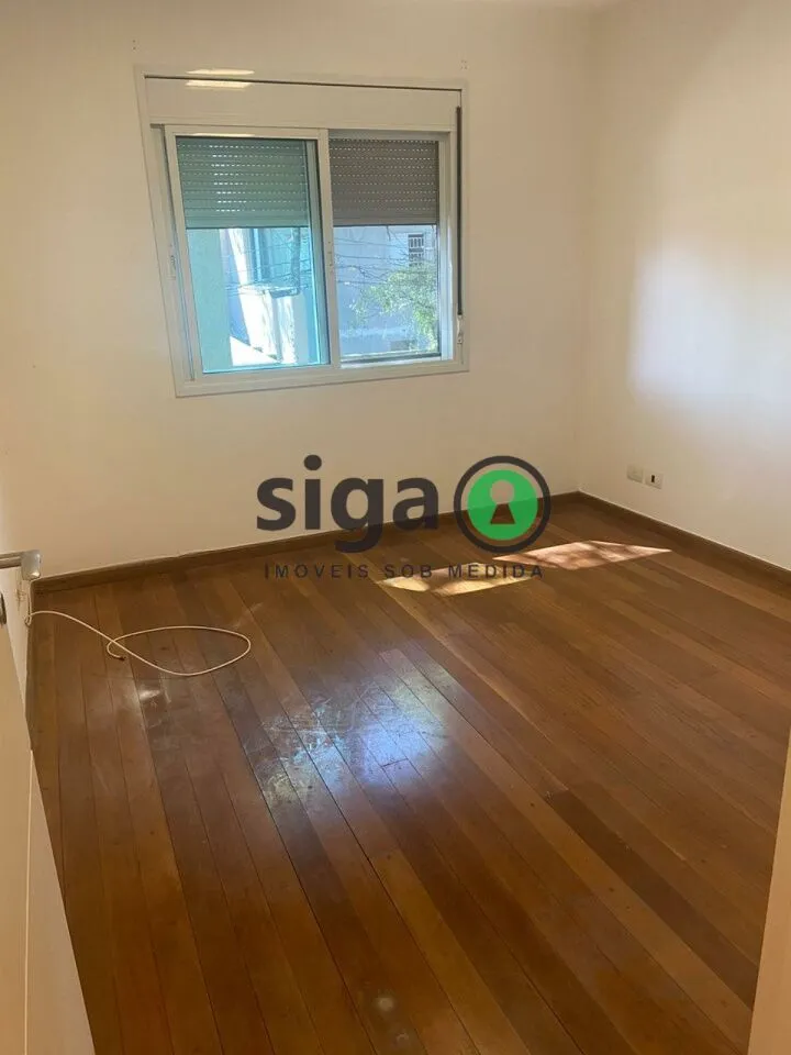 Imagem Sobrado em Moema - 250m², 4 quartos, 2 vagas á Venda !!