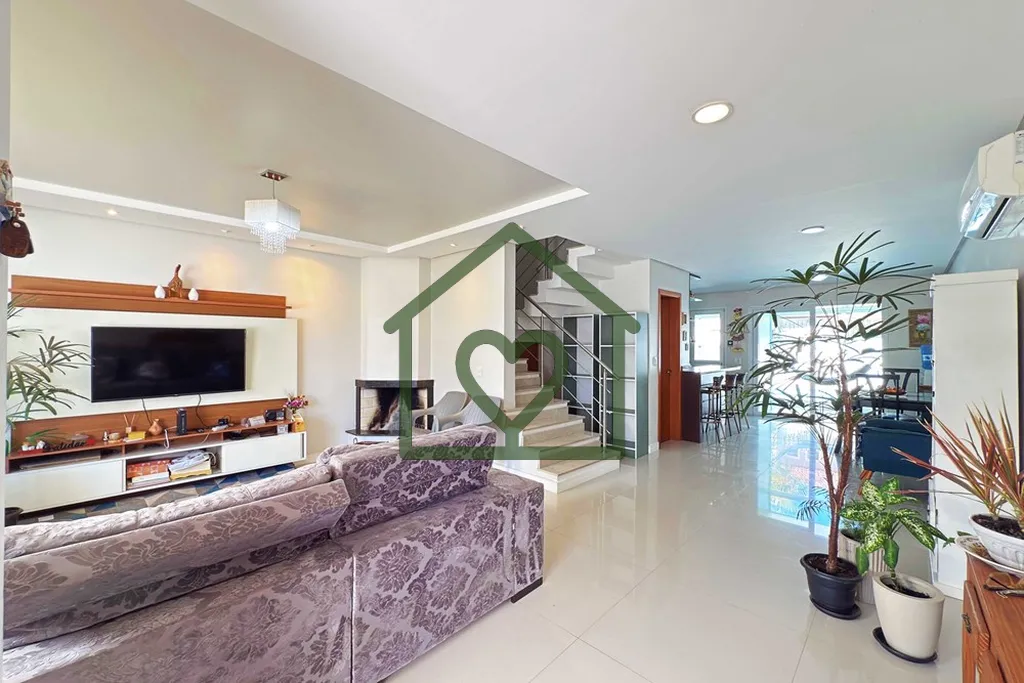 Casa completa, com lazer privativo e um conjunto de diferenciais que elevam o padrão de viver no La...