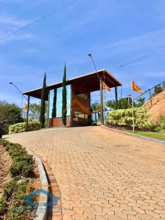 Chácara / Casa alto padrão em condomínio fechado em Iapu - Condomínio Cantos da Mata em Condomínio Cantos da Mata