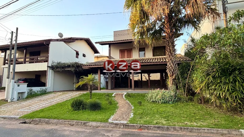 Imagem Casa em Condomínio de Alto Padrão na Vila Faustina II em Valinhos-SP - 3 Quartos, 1 Suíte, 2 Salas, 4 Banheiros, 4 Vagas - 212m².