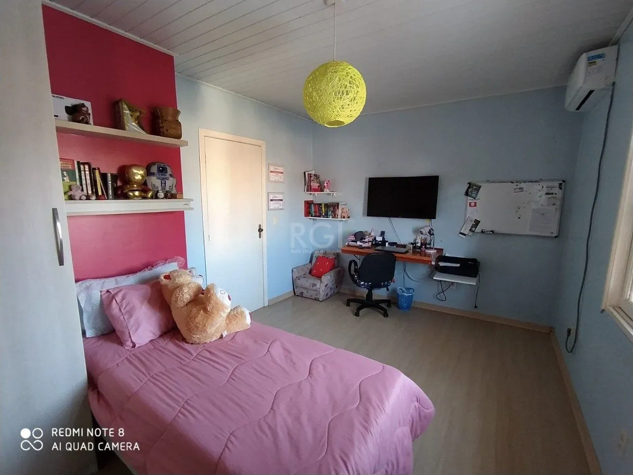 Imagem Casa para Venda - 105m², 2 dormitórios, 2 vagas - Hípica