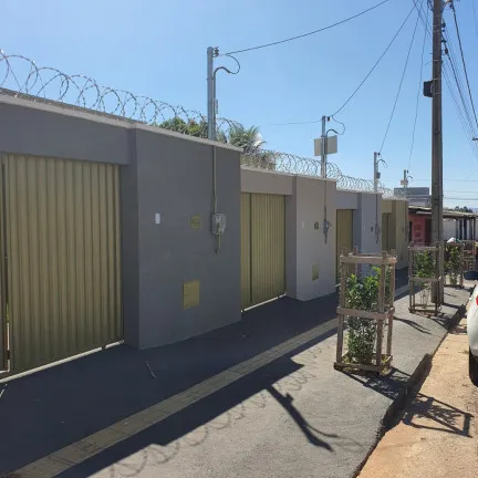 Foto do imóvel Casa com 2 Quartos à Venda, 78 m² em Residencial Santa Fé I - Goiânia