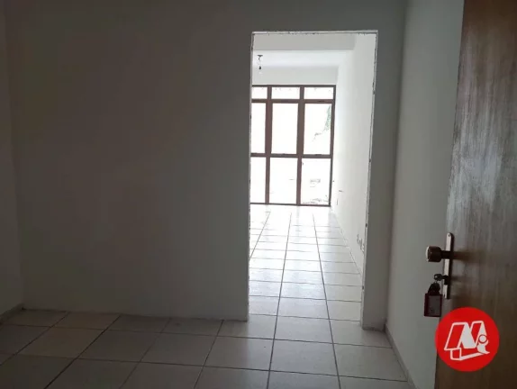 Imagem Sala comercial na Felipe Neri com área externa