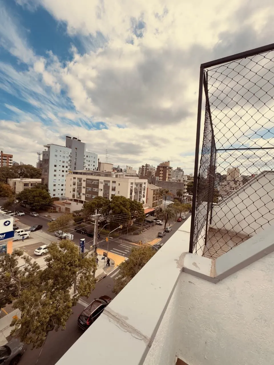 Imagem EXCELENTE SALA COMERCIAL REFORMADA COM TERRAÇO - MONT SERRRAT | PORTO ALEGRE