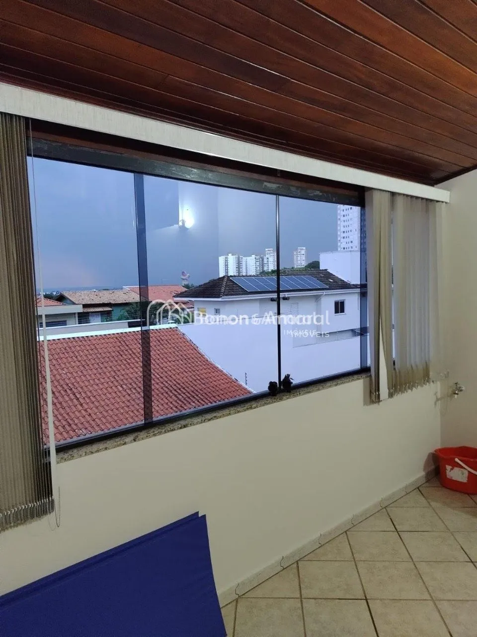 Imagem Venda , casa , bolsão , Parque das Flores em Campinas .