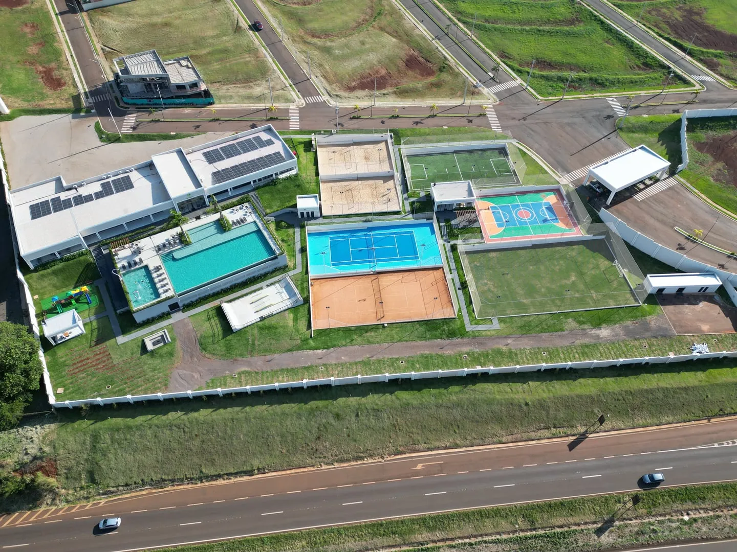 Imagem Terreno à Venda com 300m2 no Vitality Home e Resort em Cascavel