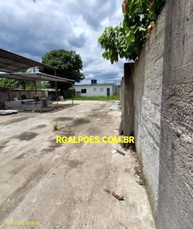Imagem Galpão para Locação em DUQUE DE CAXIAS, Capivari, 2 banheiros