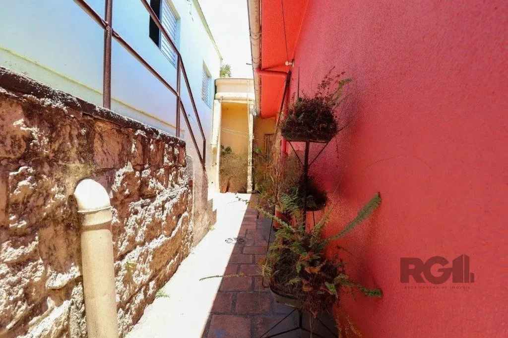 Imagem Casa com 3 dormitórios no bairro Cristo Redentor