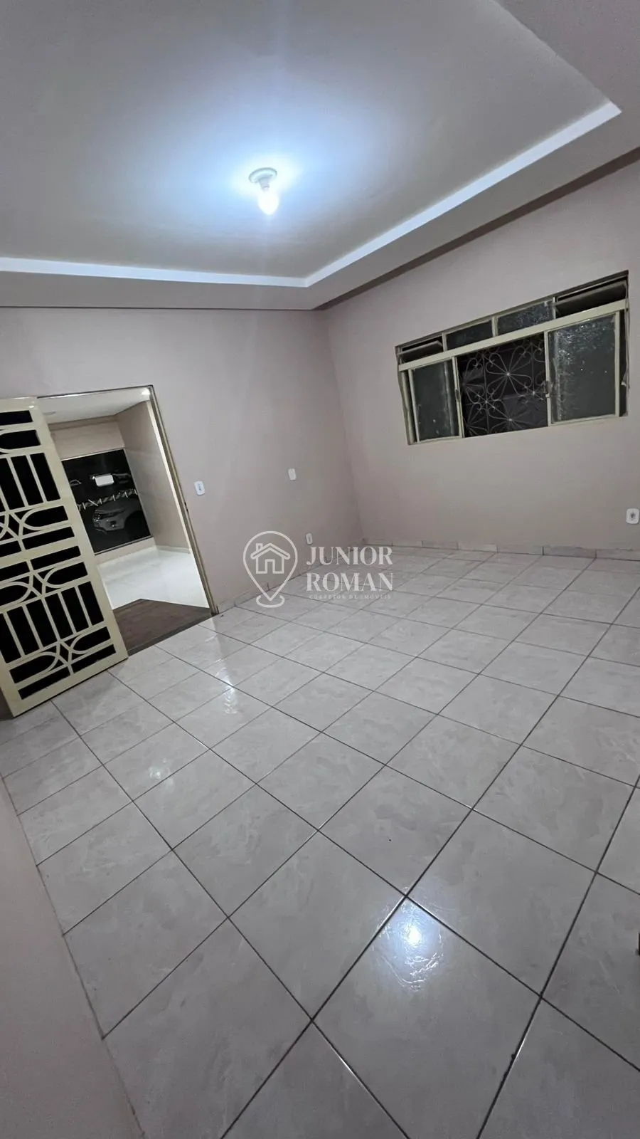 Imagem PONTO COMERCIAL PARA LOCAÇÃO AO LADO DA IGREJA DO PERPETUO SOCORRO - BARREIRAS/BA