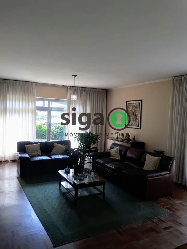 Imagem Casa para Locação ou Venda no Alto de Pinheiros com 400m², 4 suites , jardim, 4 vagas, sem mobilia