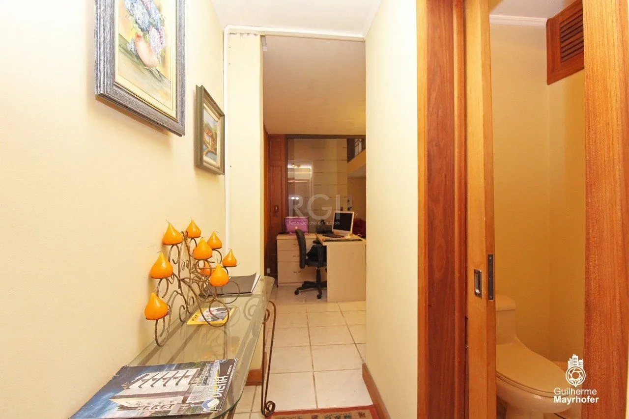 Imagem Casa para Venda - 347m², 5 dormitórios, sendo 2 suites, 3 vagas - São João