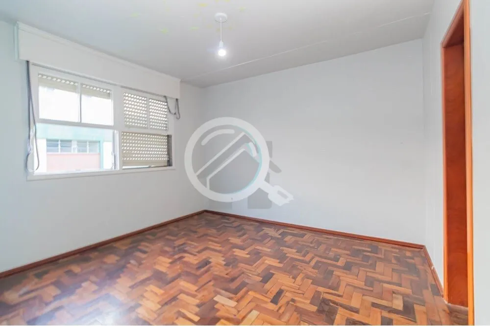 Imagem Descubra a comodidade e o conforto de viver no coração de Porto Alegre! Este apartamento desocupad...