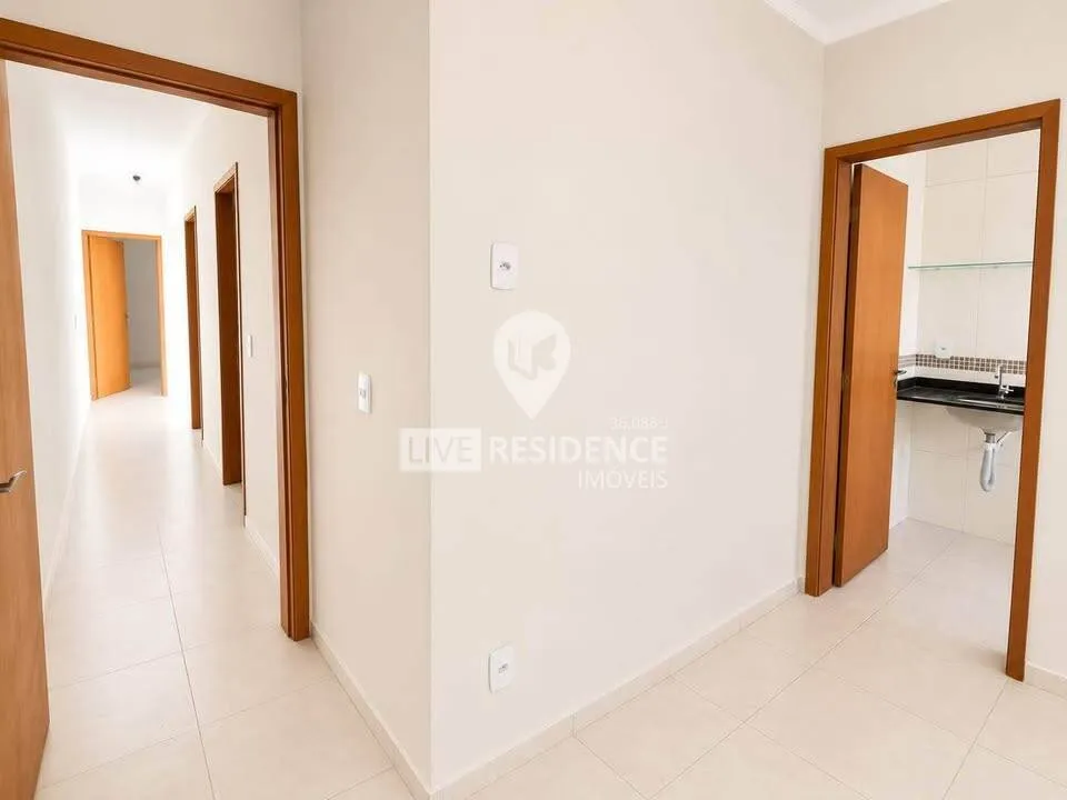 Imagem SOBRADO À VENDA NO REI DE OURO | CONFORTO, ESPAÇO E ÓTIMO CUSTO-BENEFÍCIO
