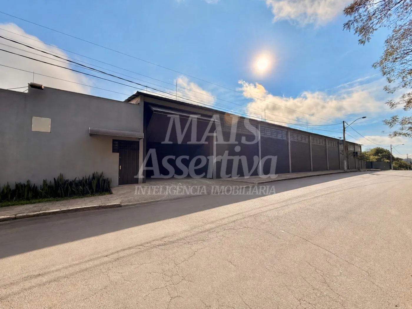 Imagem Prédio comercial pra locação de 1.440m² e terreno de 2.000m² - Novo hamburgo