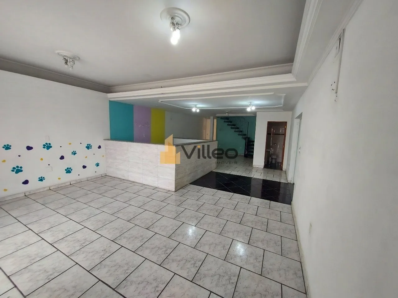 Imagem Localizada na Avenida Doutor Ulisses Guimarães, 2020 - Jardim Santo André 2, esta ampla casa comer...
