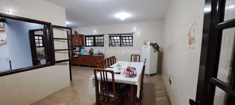 Imagem Casa á venda.