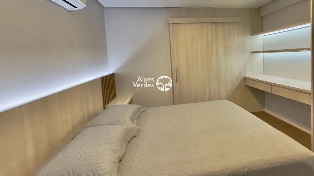 Imagem Vende-se apto com vista para a roda gigante de Canela-1 quarto-R$770.000,00
