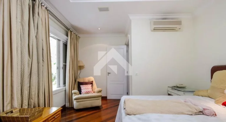 Imagem Casa de Condomínio em Alphaville Residencial Plus - Barueri