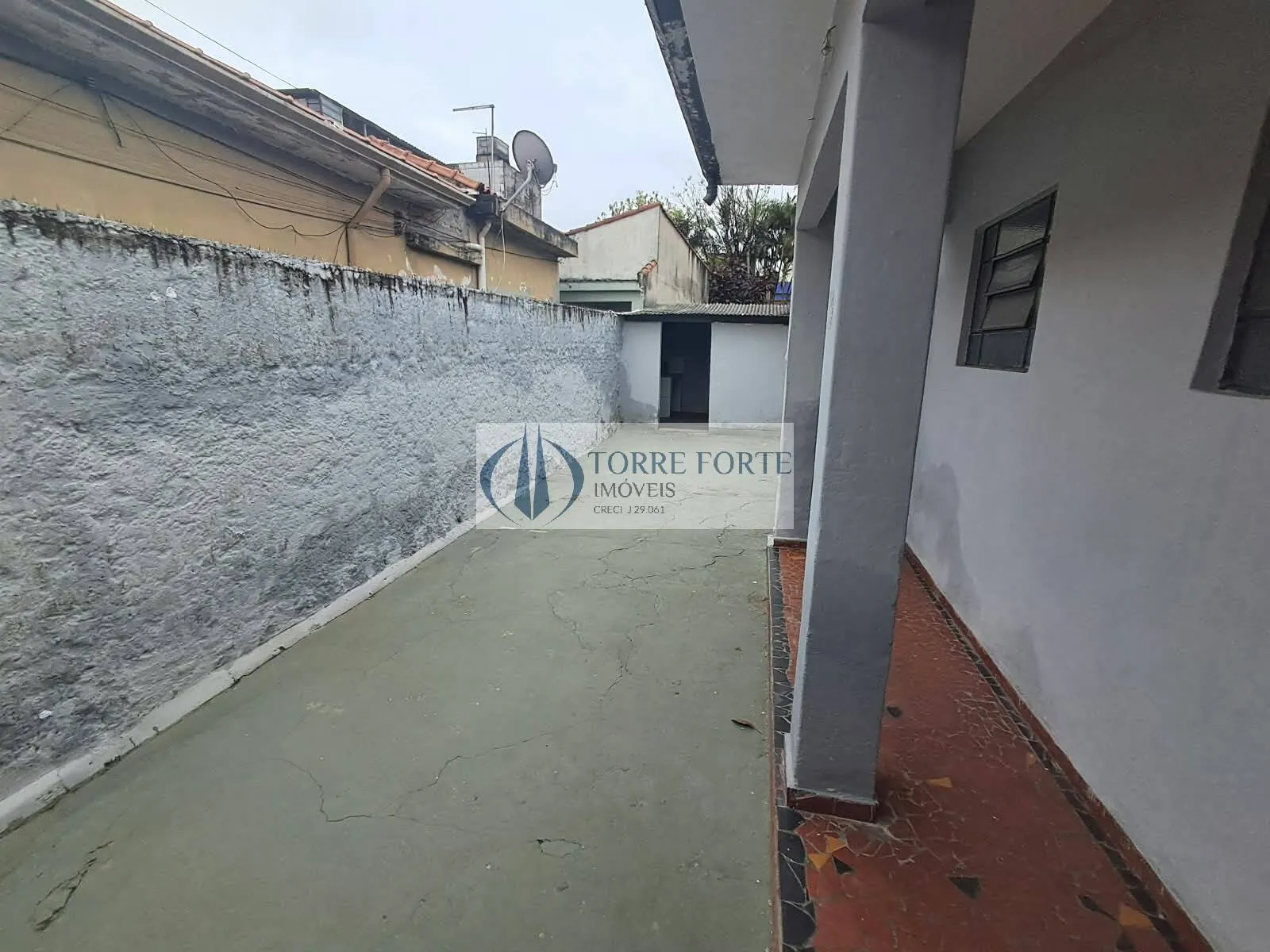 Imagem Casa 2 dormitórios 1 banheiro 4 vagas na Vila Carrão