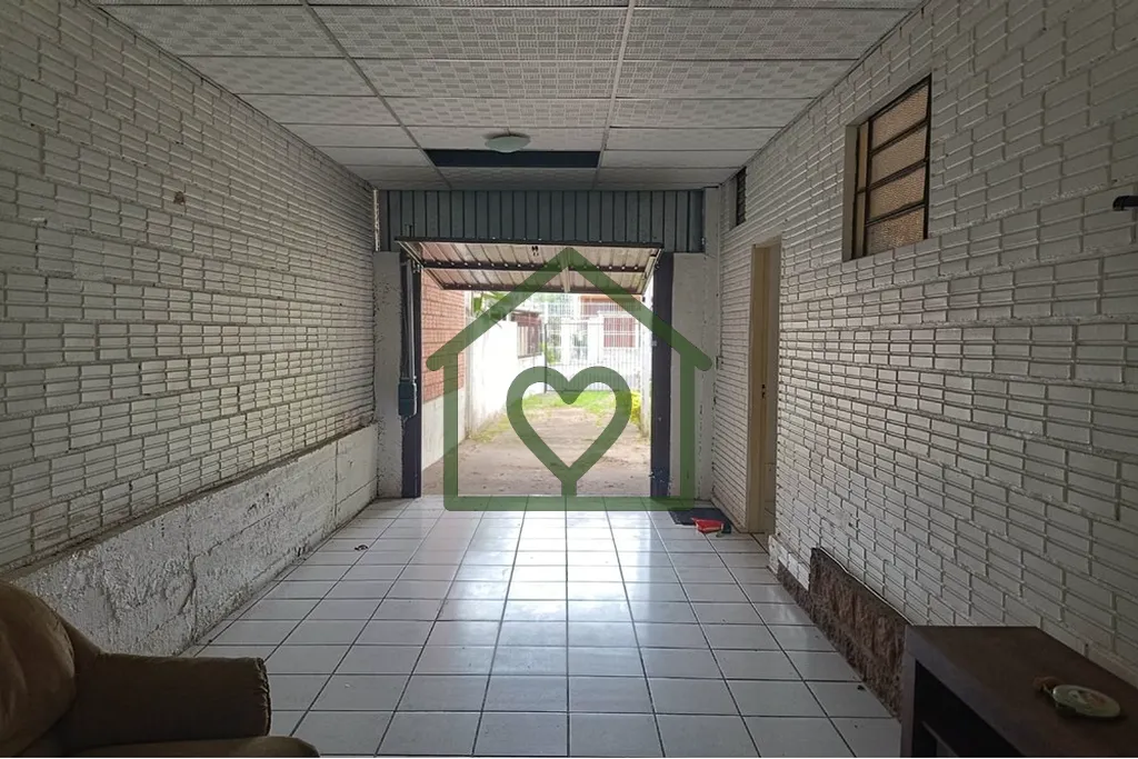 Imagem Terreno plano com 352m² localizado na Rua Edmundo Bastian 1155 no bairro Cristo Redentor medindo 8,...