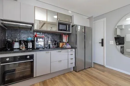Imagem Vendo apartamento, 43m2, andar alto, com um quarto, uma vaga de garagem, Alto da Boa Vist