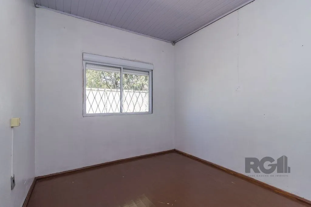 Imagem Casa de 5 dormitórios no bairro Sarandi