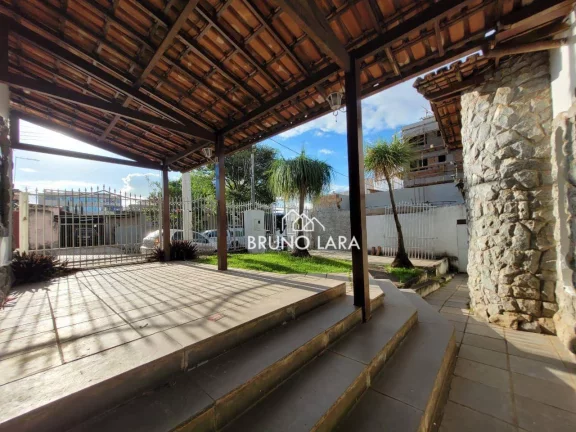 Imagem Casa disponível para locação no Centro - Igarapé/MG