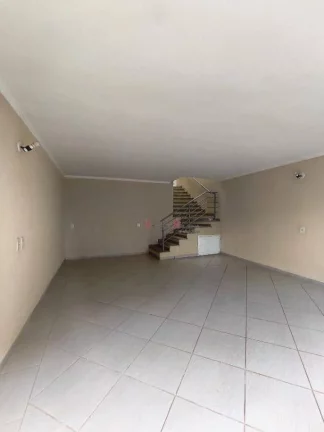 Imagem Casa com 3 dormitórios à venda, 145 m² por R$ 590.000,00 - Vila Cassaro - Itatiba/SP