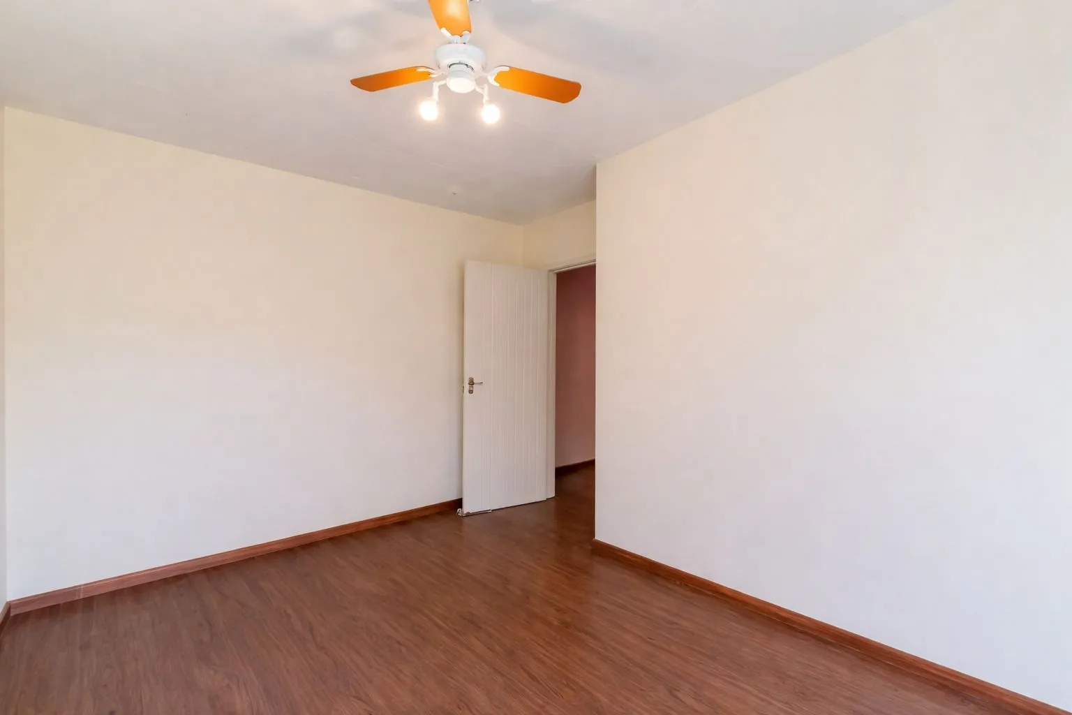 Imagem Casa de 6 quartos com vista panorâmica para o Guaíba