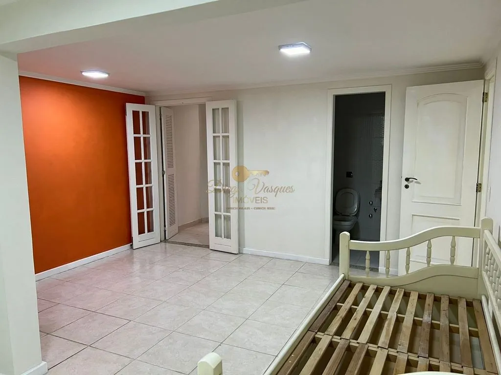 Imagem Casa em Condomínio para Venda em Teresópolis / RJ no bairro Comary