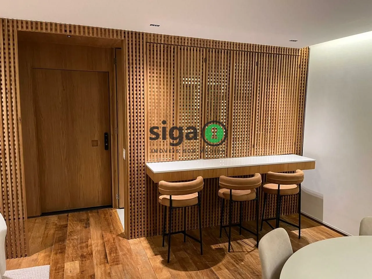 Imagem PINHEIROS: VENDA OU LOCAÇÃO: APARTAMENTO 104/M², 02 SUÍTES , 01 VAGA + DEPÓSITO.