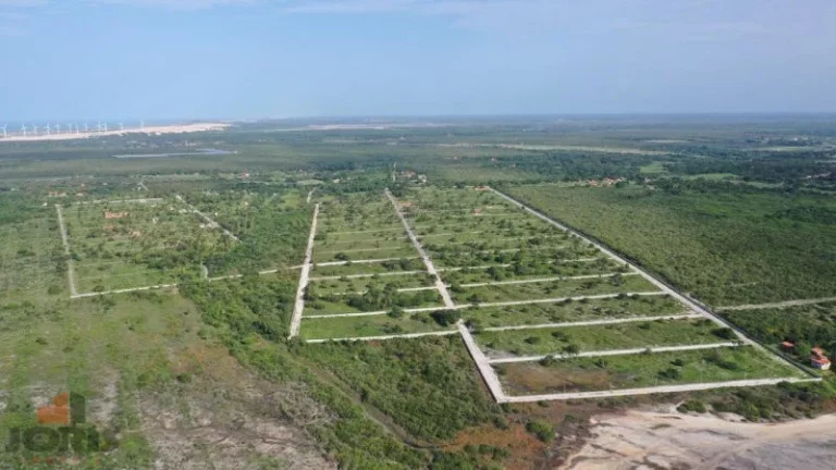Imagem Terreno em Condomínio a Venda no bairro Centro - Cascavel, CE